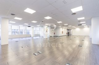 Location Bureau  Carrer dels filadors. Oficina en alquiler en centro urbano de sabadell