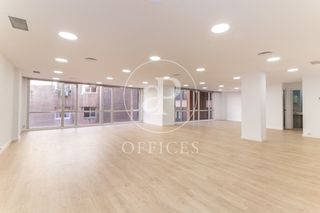Miete Büro  C/ de muntaner. Oficina en alquiler en calle muntaner con travessera de gracia