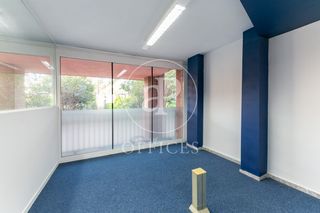 Miete Büro  Carrer del marquès de monistrol. Oficina en alquiler en sant joan despí