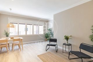 Bureau  Carrer de santa cecília. Oficina y local en venta en sants