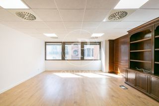 Miete Büro  Via augusta. Oficina en alquiler en via augusta