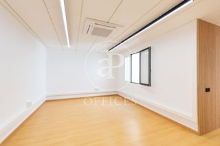 Miete Büro  Av del portal de l'àngel. Oficina en alquiler en avinguda portal del ángel