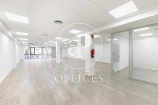 Location Bureau  N/a. Oficina en alquiler en les corts