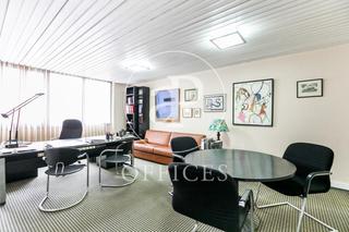 Oficina  Carrer de pau claris. Oficina en venta en calle pau claris con calle mallorca