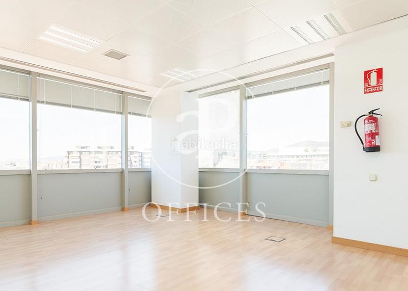 Foto 8b1ca14b-ee94-4b7a-874a-1257637112cd. Alquiler oficina  en alquiler en calle tarragona en Barcelona