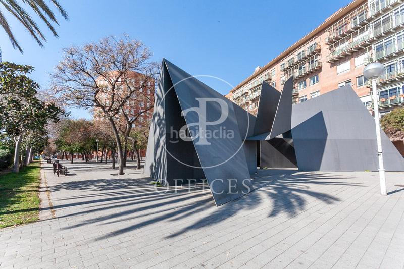 Foto 669a9196-299e-4aee-af89-2e84152ad342. Miete büro mit heizung in Besòs - Maresme Barcelona