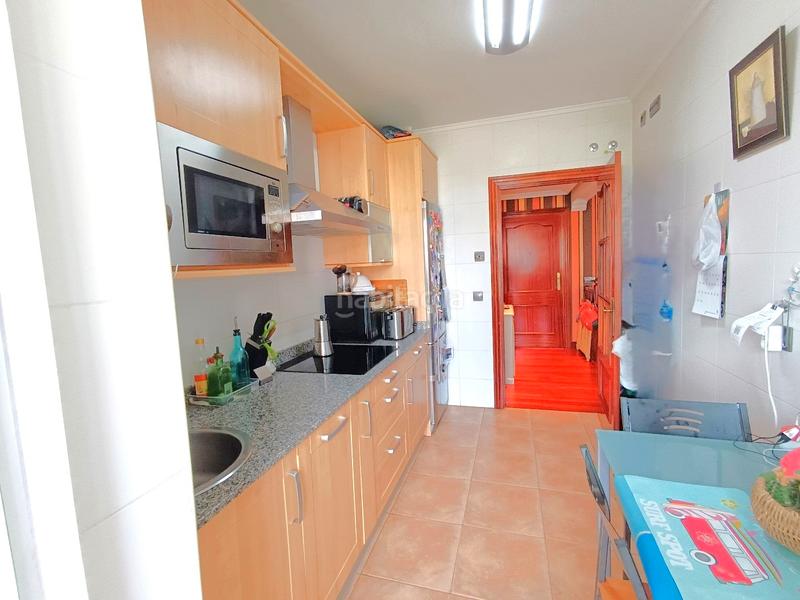 Foto 79aa49d7-a899-43e5-b4f3-97d9a4e8690c. Piso zona iglesia en Sopela