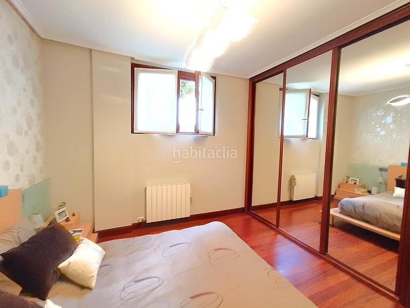 Foto aee70de7-8f47-428e-81f2-d0d6110b332a. Piso zona iglesia en Sopela