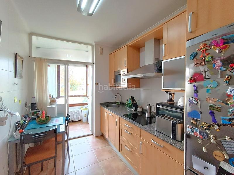 Foto ed0d4cce-5959-48f2-8ecb-204d34a8cff7. Piso zona iglesia en Sopela