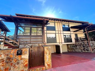 Casa adossada a Plentzia. Chalet adosado isuskiza