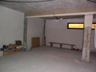 Local Comercial a Sopelana. Lonja céntrica........se puede hacer vivienda.