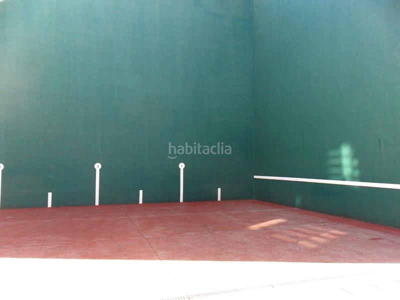 Foto 82d93a2a-a0ec-4975-afda-55f333cebf87. Miete autoparkplatz in Sopelana