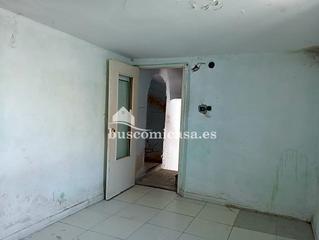 Casa a Calle felipe 50. Oportunidad de gran casa para reformar cerca de la iglesia santa