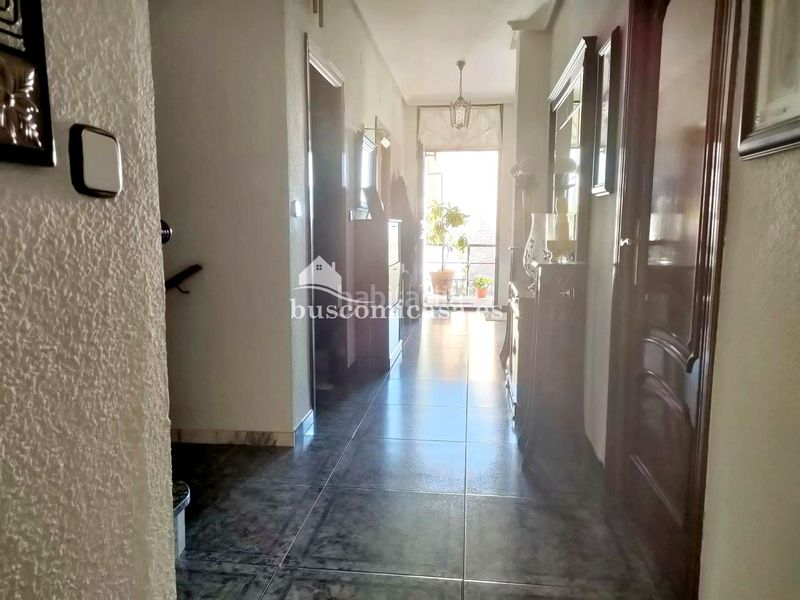 Foto 01f90fd4-3e70-42d8-9d7a-dd3e2a9ad3ed. Casa amb aparcament a Mengíbar
