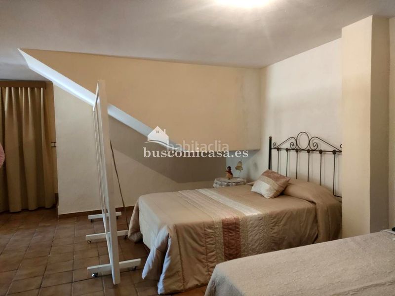 Foto 08ab258f-f892-43e4-ab09-8b0f1c9410e2. Casa amb aparcament a Mengíbar