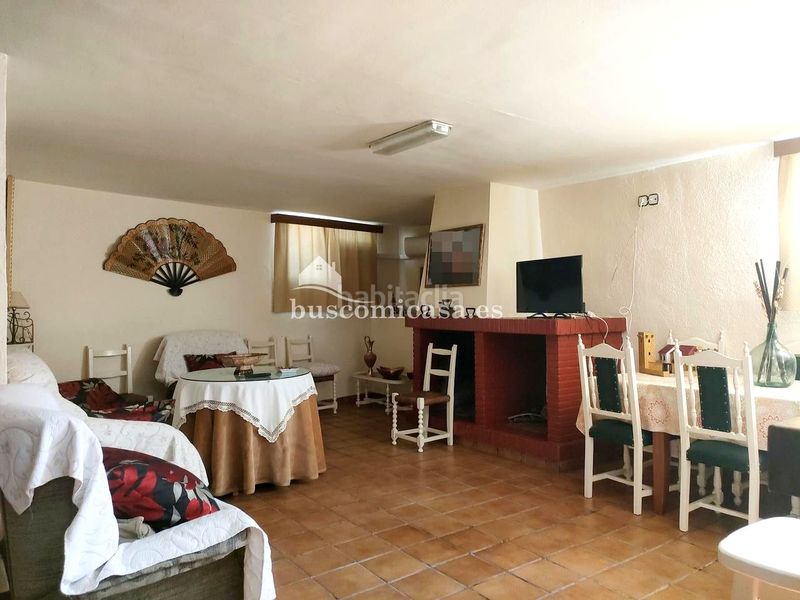Foto 829d28c2-35a2-4a52-9d2a-e280bfb96e40. Casa amb aparcament a Mengíbar