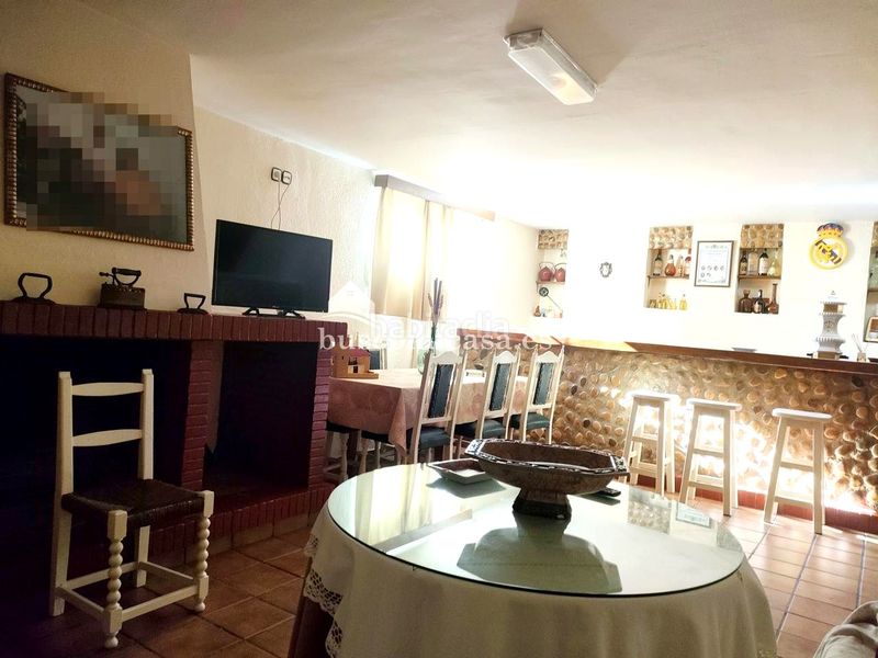Foto 866413f9-2279-45fb-aa8c-f5854a9d625c. Casa amb aparcament a Mengíbar