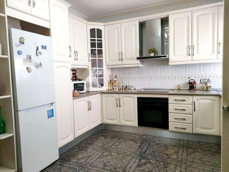Foto 99b848a6-15d0-4c3d-a823-a089313a34e2. Casa amb aparcament a Mengíbar