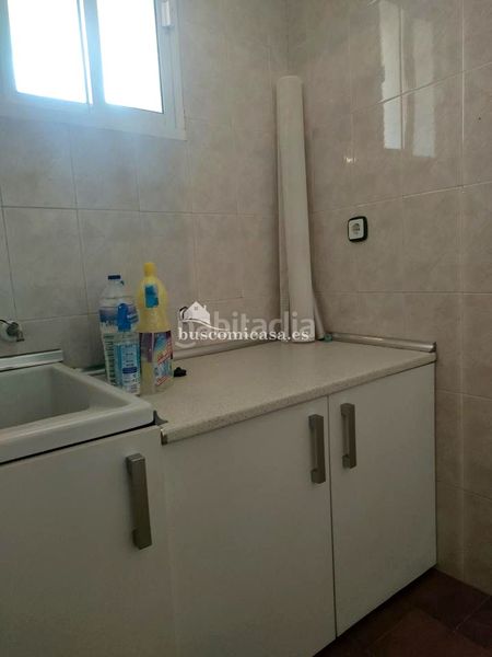 Foto ca28d7db-3d24-4116-847b-b69d7e8165db. Casa amb aparcament a Mengíbar