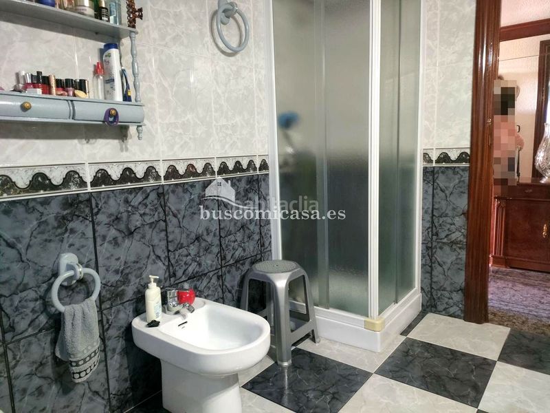 Foto e671bf88-38fa-47e9-8838-7410489111a6. Casa amb aparcament a Mengíbar