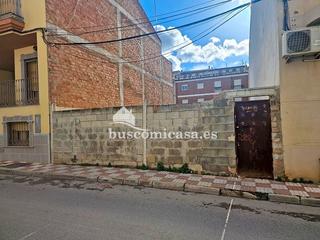 Terreny residencial a Legazpi 78. Oportunidad de buen solar cerca del parque infantil garcia lorca