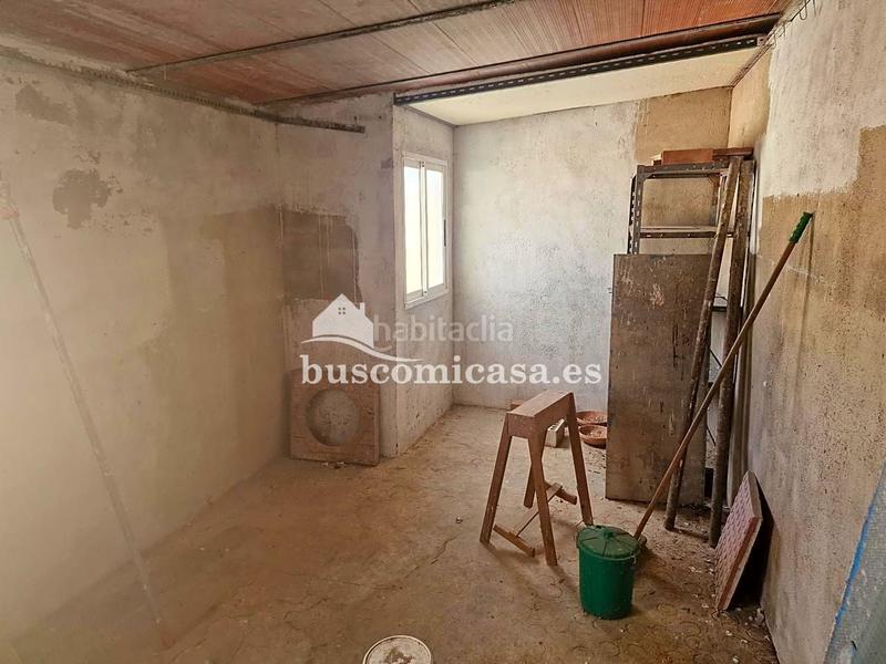 Foto 1d3aed3c-5580-4e09-94d3-49abda2b2155. Casa adossada a Ctra. Circunvalación - La Magdalena Jaén
