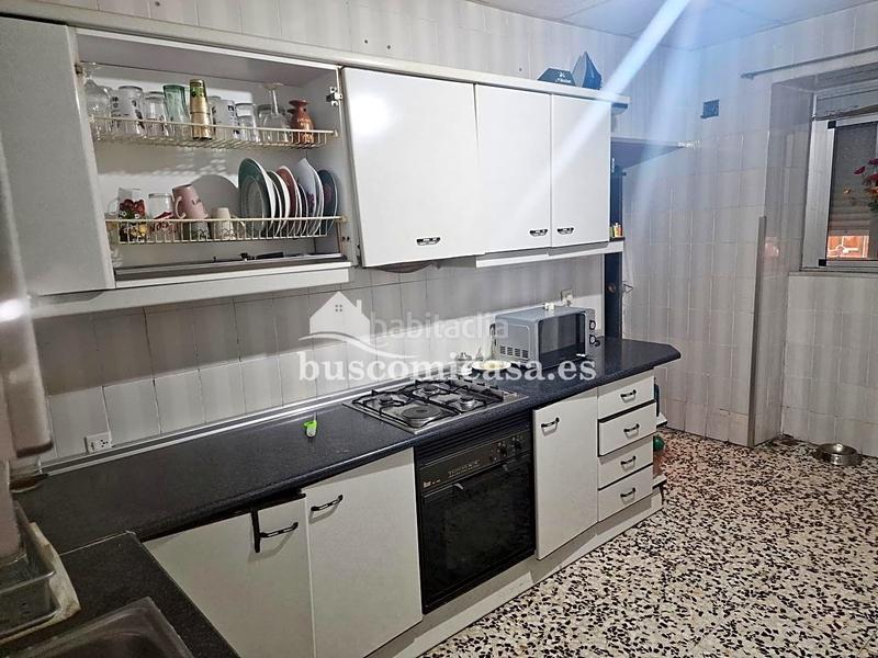 Foto bdb516ef-0002-4881-aa9b-feccb7daefaf. Casa adossada a Ctra. Circunvalación - La Magdalena Jaén