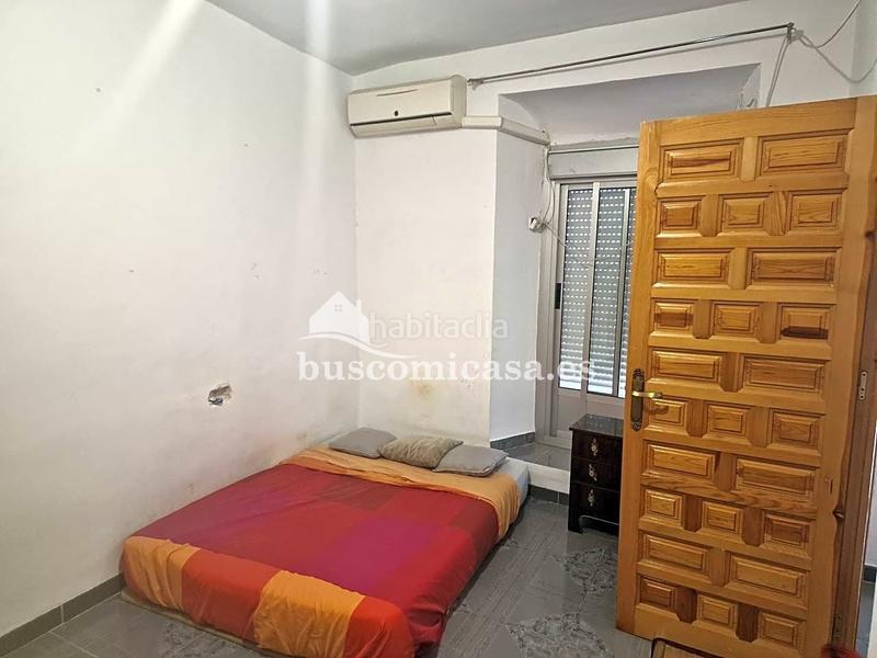 Foto cab1bc95-eb14-417d-96ce-1d37cebed188. Casa adossada a Ctra. Circunvalación - La Magdalena Jaén