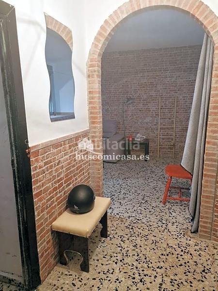 Foto d4a64506-7a0f-472d-b91b-69f48192c3a3. Casa adossada a Ctra. Circunvalación - La Magdalena Jaén