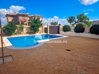 Casa a Guardia de Jaén (La). Magnífica casa pareada en ciudad jardín