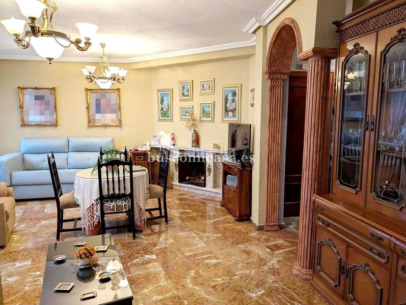 Foto 9d0cdae0-5c7c-4ead-9f80-965509a4f0e6. Casa a schiera con riscaldamento parcheggio in Santa Isabel Jaén