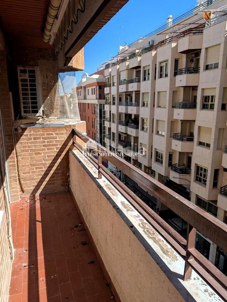 Foto c8d3e2b6-c67a-468c-b6d9-115c82ab984b. Pis amb calefacció aparcament a Avda de Madrid - Pº de la Estación Jaén