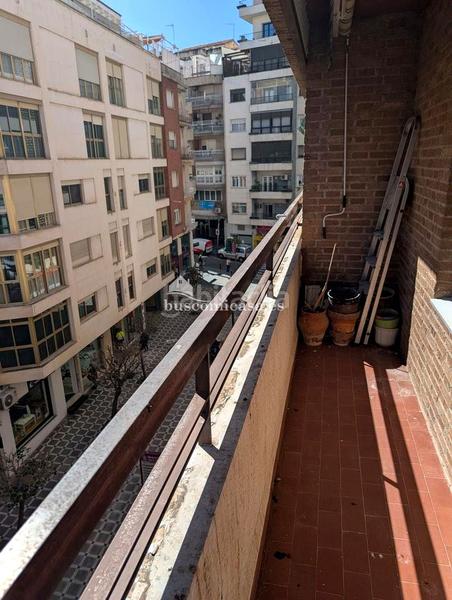 Foto dafe9fcc-0bd1-426b-a09e-6e3c7bed6ff5. Pis amb calefacció aparcament a Avda de Madrid - Pº de la Estación Jaén