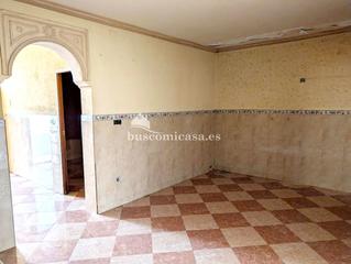 Casa adossada a Juan xxiii 4. Oportunidad de bonita casa para reformar en jamilena