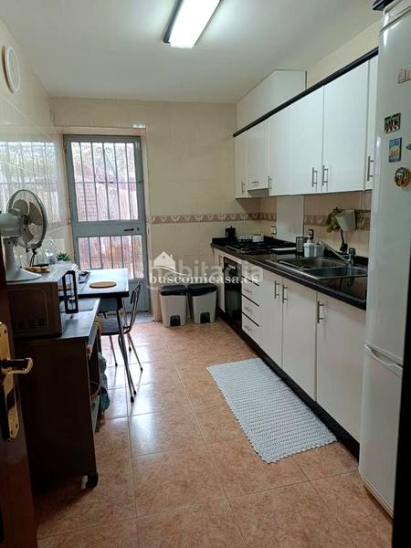 Foto 20151976-fc03-423c-bab3-992b16dd3263. Casa adossada a Ctra. Circunvalación - La Magdalena Jaén