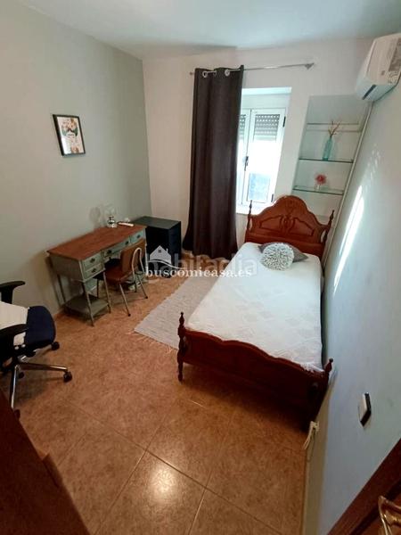 Foto 57e9c28a-f56b-43f2-a99b-663a1ad3361a. Casa adossada a Ctra. Circunvalación - La Magdalena Jaén