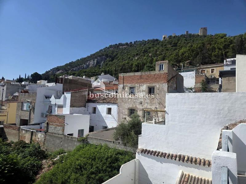 Foto 9890dda9-40a7-48f2-a195-3fe2a4895d5c. Casa adossada a Ctra. Circunvalación - La Magdalena Jaén