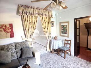 Casa adossada  La cerradura 1. Oportunidad de gran casa en la cerradura