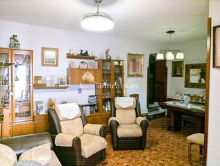 Casa adossada  República argentina. Oportunidad de gran casa para remodelar en belén y san roque