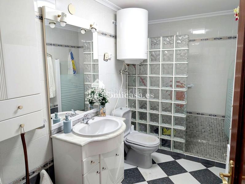 Foto 9c687e4a-de1f-4e94-8924-4be41e5bf851. Semi detached house in Belén - San Roque Jaén