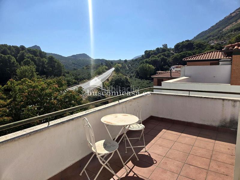 Foto 25c93f0d-3983-4317-bed6-f0dbc0f48f50. Casa pareada magnifico chalet en Jabalcuz en Jabalcuz Jaén