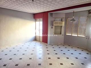 Pis a De la estación 35. Oportunidad de buen piso para reformar en paseo de la estación