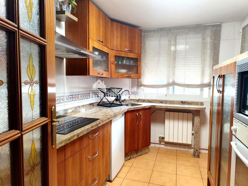 Foto ba6a4b09-fa1b-4c9f-98e1-47ce23f3c431. Flat with parking pool in Renfe - Bulevar 1ª y 2ª Fase Jaén