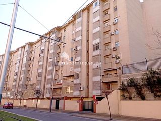 Location Parking voiture  De madrid. Plazas de aparcamiento en el residencial gran avenida