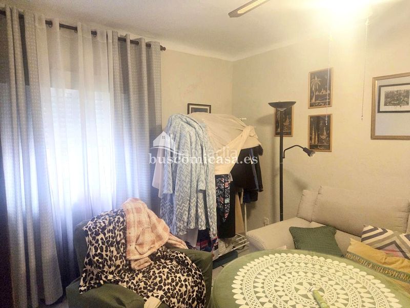 Foto ff4b8917-c7ed-419f-b04e-9e2db6c90f25. Casa adossada a Santa Isabel Jaén