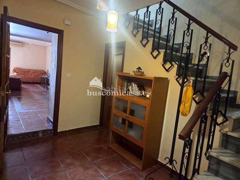 Foto 88803b00-ba66-4ae6-a04b-da29c480bbf6. Casa adossada a Mancha Real