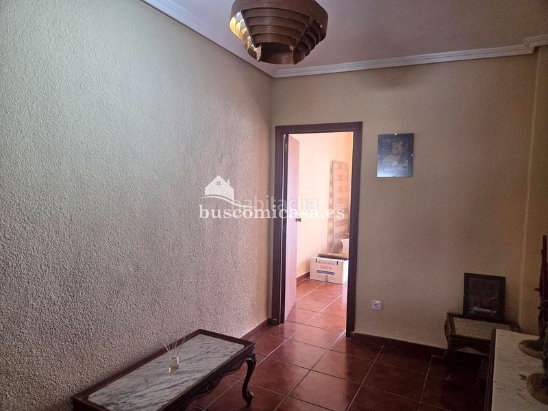Foto c951e0cb-8988-42c1-b772-292f75d66674. Casa adossada a Mancha Real