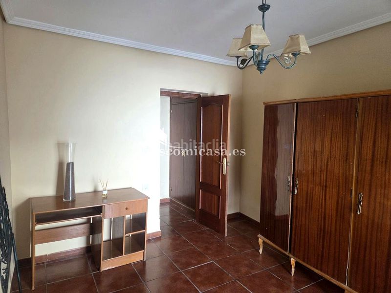 Foto ec6f8ff3-dcc9-4481-ab77-96f7f906df90. Casa adossada a Mancha Real
