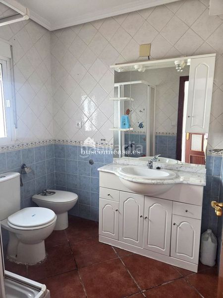 Foto f457d00c-602d-4347-8328-41babc5ef933. Casa adossada a Mancha Real