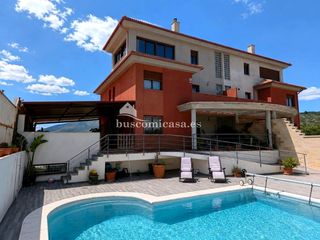 House in Guardia de Jaén (La). Espectacular casa pareada en cuidad jardín